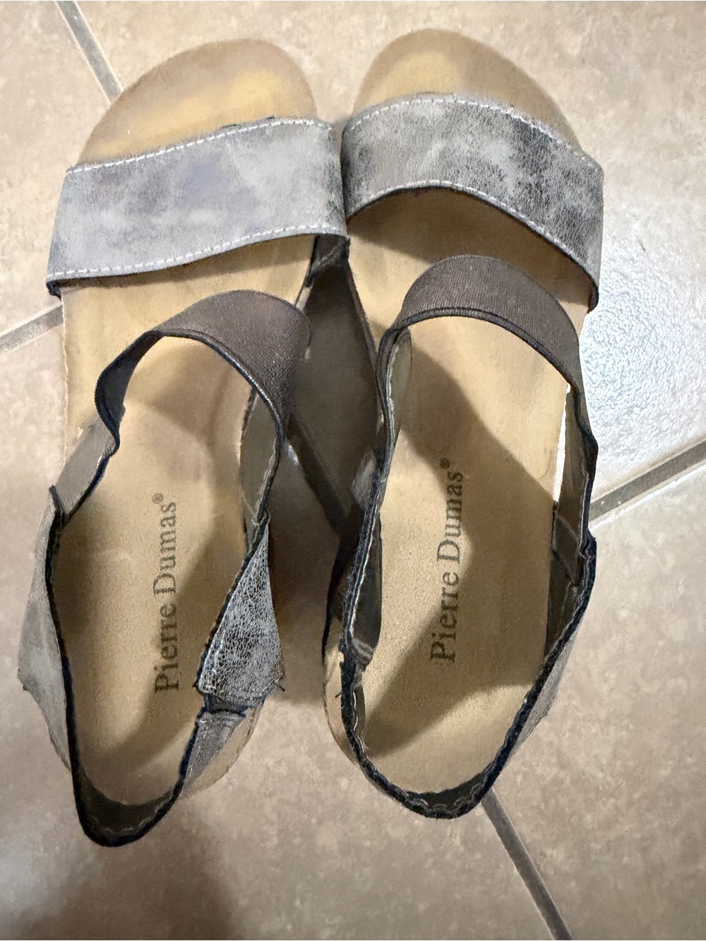 Pierre Dumas Women's Gray Strappy Slingback Sandals